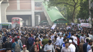 বিএনপির মানববন্ধনে লোকারণ্য প্রেসক্লাব