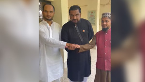 ৩ প্রার্থীর শপথ, পরিবেশ না থাকলে নির্বাচন থেকে সরে দাঁড়াবেন