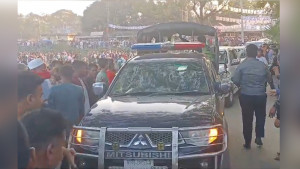 রাষ্ট্রীয় সুবিধা নিয়ে নির্বাচনী সভায় সংস্কৃতি প্রতিমন্ত্রী 