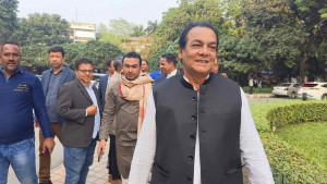 প্রার্থিতা ফিরে পেলেন শামীম হক