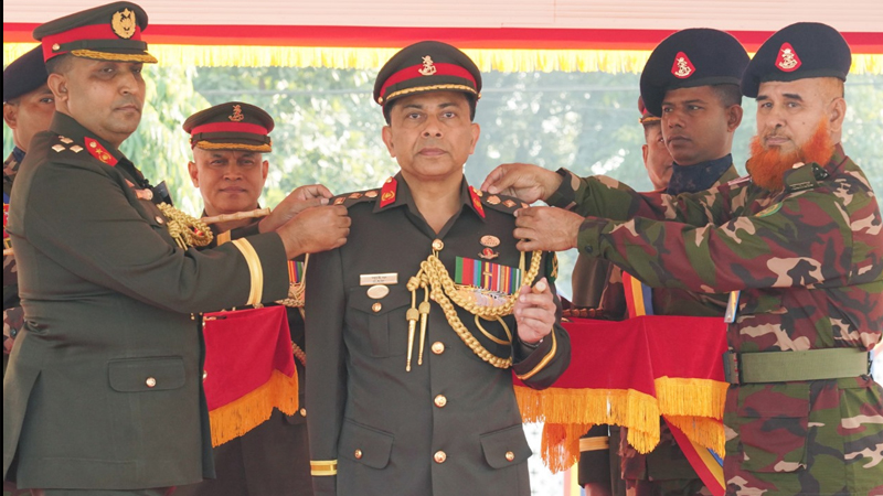 ‘কর্নেল কমান্ড্যান্ট’ হলেন লে. জেনারেল সাইফুল ‘কর্নেল কমান্ড্যান্ট’ হলেন লে. জেনারেল সাইফুল