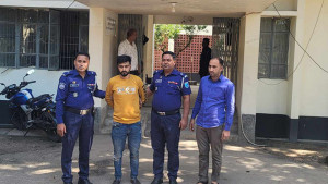 গৃহবধূর মরদেহ খাটের নিচে রেখে পালান স্বামী 