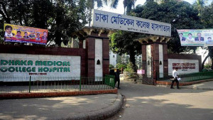 কুকুরের কামড়ে ক্ষতবিক্ষত শিশু