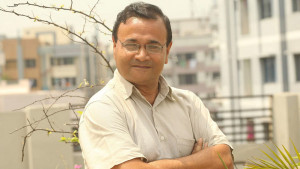 ‘হুমায়ূন স্যারের কাজের বাইরে আমার ছেলে-মেয়ে এই প্রথম কোনো কাজের প্রশংসা করল’