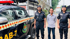 ফেনীতে ট্রেন-ট্রাকের সংঘর্ষে নিহত ৬: গেটম্যান সাইফুল গ্রেপ্তার