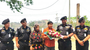 ব্যাংক ম্যানেজার নেজামকে কী খেতে দিয়েছিল কেএনএফ