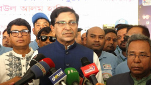 ভারতীয় পণ্য বর্জনের ডাক বিএনপির সস্তা রাজনীতি ছাড়া কিছুই না, বললেন হানিফ