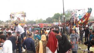 ফুলবাড়ীতে বৈশাখী মেলায় উপচে পড়া ভিড়