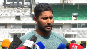 ‘এখানেই খেলি, জাতীয় দল পরে দেখা যাবে’