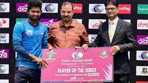 ম্যাচ ও সিরিজ সেরা সব্যসাচী কামিন্দু 