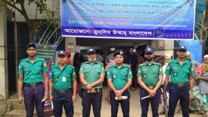 রাজধানীর পান্থপথে ঈদ জামাত অনুষ্ঠিত