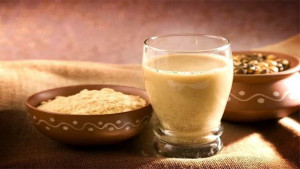 গরমে শরীর ঠান্ডা করে ছাতুর শরবত