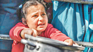 বিশ্ব বিবেকের সামনে গাজায় দুর্ভিক্ষ, হাহাকার