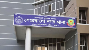 ‘মেয়েটাও চলে গেলে কাকে  নিয়ে বাঁচব?’
