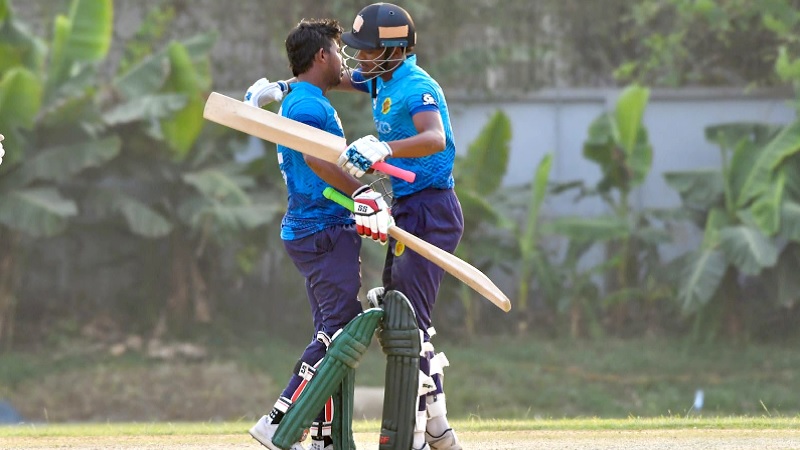 টানা ১৪ জয়ে চ্যাম্পিয়ন আবাহনী টানা ১৪ জয়ে চ্যাম্পিয়ন আবাহনী