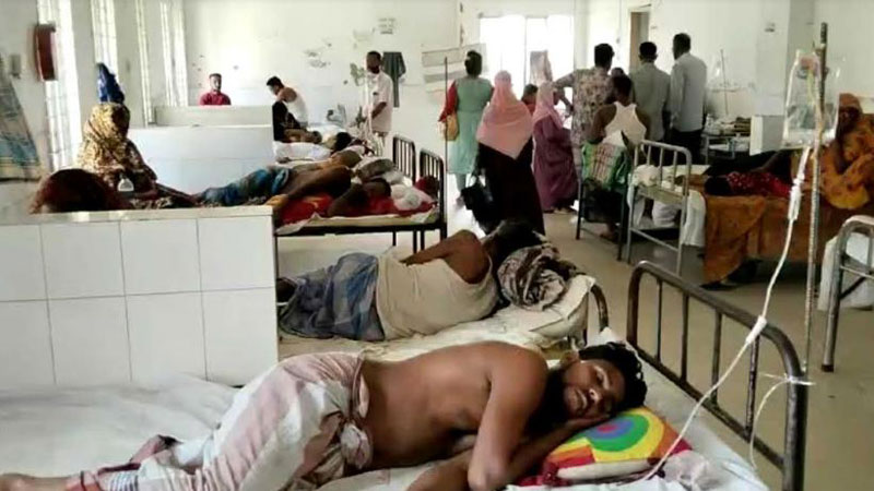 ২ পরিবারের সদস্যদের অজ্ঞান করে মালামাল লুট, হাসপাতালে ভর্তি ১৬ ২ পরিবারের সদস্যদের অজ্ঞান করে মালামাল লুট, হাসপাতালে ভর্তি ১৬