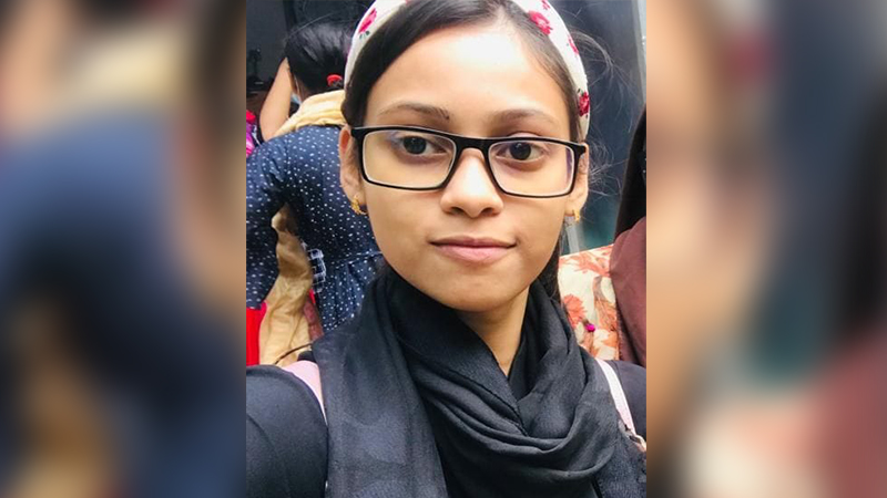 ফেরিঘাটে টেম্পু চাপায় কলেজ শিক্ষার্থীর মৃত্যু ফেরিঘাটে টেম্পু চাপায় কলেজ শিক্ষার্থীর মৃত্যু