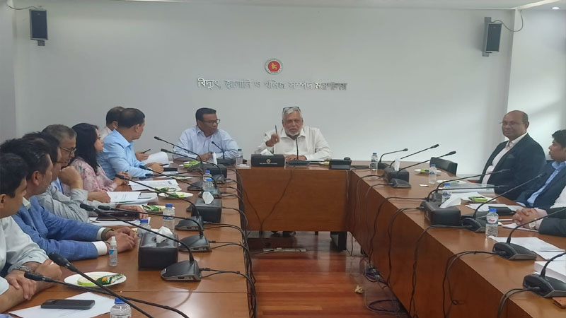 বেসরকারি খাতকে প্রতিযোগিতার মাধ্যমে কাজ পেতে হবে বেসরকারি খাতকে প্রতিযোগিতার মাধ্যমে কাজ পেতে হবে