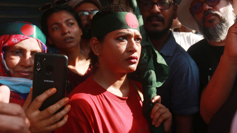 ধর্ষণের প্রতিবাদে মধ্যরাতে পথে নামবেন বাঁধন ধর্ষণের প্রতিবাদে মধ্যরাতে পথে নামবেন বাঁধন