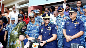 ফেনীর বন্যাদুর্গত এলাকা পরিদর্শনে বিমান বাহিনী প্রধান