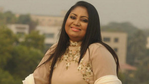দেশে ফিরছেন বেবী নাজনীন