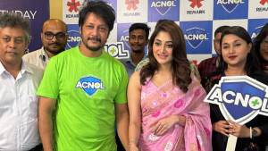 জন্মদিনে পূজা চেরীকে সারপ্রাইজ