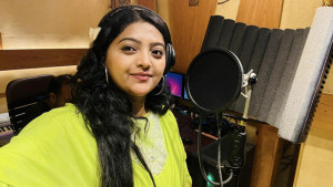 গান রেকর্ডের পুরো টাকা বন্যার্তদের দিলেন সালমা