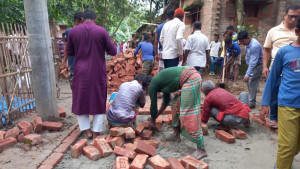 প্রধান উপদেষ্টার আগমনে আবু সাঈদের বাড়ি যাওয়ার রাস্তা তৈরি