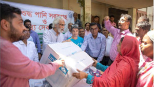 বন্যাদুর্গত এলাকায় ৩৬ লাখ বিশুদ্ধকরণ ট্যাবলেট বিতরণ স্থানীয় সরকার বিভাগের
