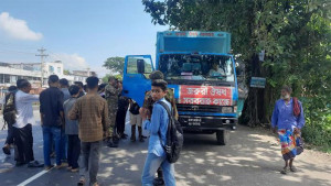 বেক্সিমকোর গাড়িতে মিলল তিন হাজার পিস ইয়াবা