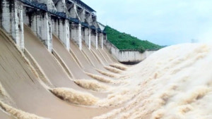 ফারাক্কার গেট খোলায় আতঙ্কে রাজশাহী অঞ্চলের বাসিন্দারা