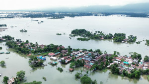দেশে বন্যায় ২৭ জনের মৃত্যু
