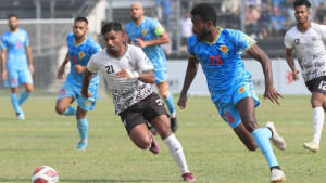 হন্যে হয়ে ক্লাব খুঁজছেন ফুটবলাররা