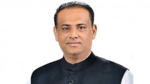সাবেক ভূমিমন্ত্রী জাভেদ ও তার স্ত্রীর ব্যাংক অ্যাকাউন্ট ফ্রিজ