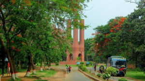 তালা ভেঙে হলে ঢুকলেন জাবি শিক্ষার্থীরা