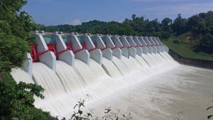 খুলে দেওয়া হল কাপ্তাই বাঁধের ১৬ জলকপাট