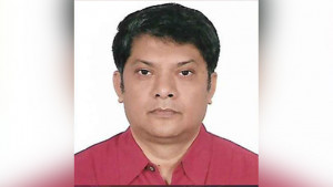 খুরশীদ আলমকে অব্যাহতি, স্বাস্থ্যের নতুন ডিজি রোবেদ আমিন