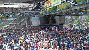 দিনভর রণক্ষেত্র মিরপুর