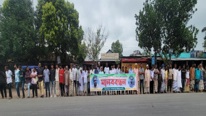 সুজানগরে পরিষদের দুই গাড়িচালককে প্রত্যাহারের দাবি