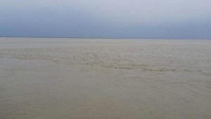 পদ্মার পানির উচ্চতা একই জায়গায় স্থির