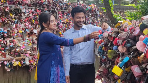 দ. কো‌রিয়ায় মূকাভিনয় করতে গিয়ে তিন নাটক বানিয়ে আনছেন পরিচালক