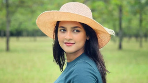 প্লিজ আপনারা লুটপাট আর ধ্বংসযজ্ঞ চালাবেন না, আহ্বান সাদিয়া আয়মানের