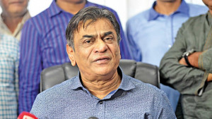 পদত্যাগ করবেন না সালাউদ্দিন, লড়বেন নির্বাচনে
