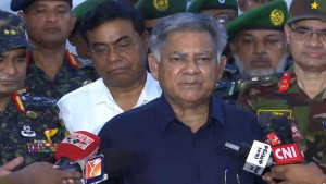 সাত দিনের মধ্যে অবৈধ অস্ত্র জমার নির্দেশ