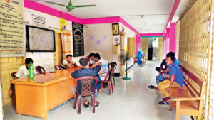 পরিষদে পরিষদে সুনসান নীরবতা