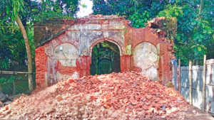 বানিয়াচংয়ে রামনাথ বিশ্বাসের বাড়ি ভাঙার অভিযোগ