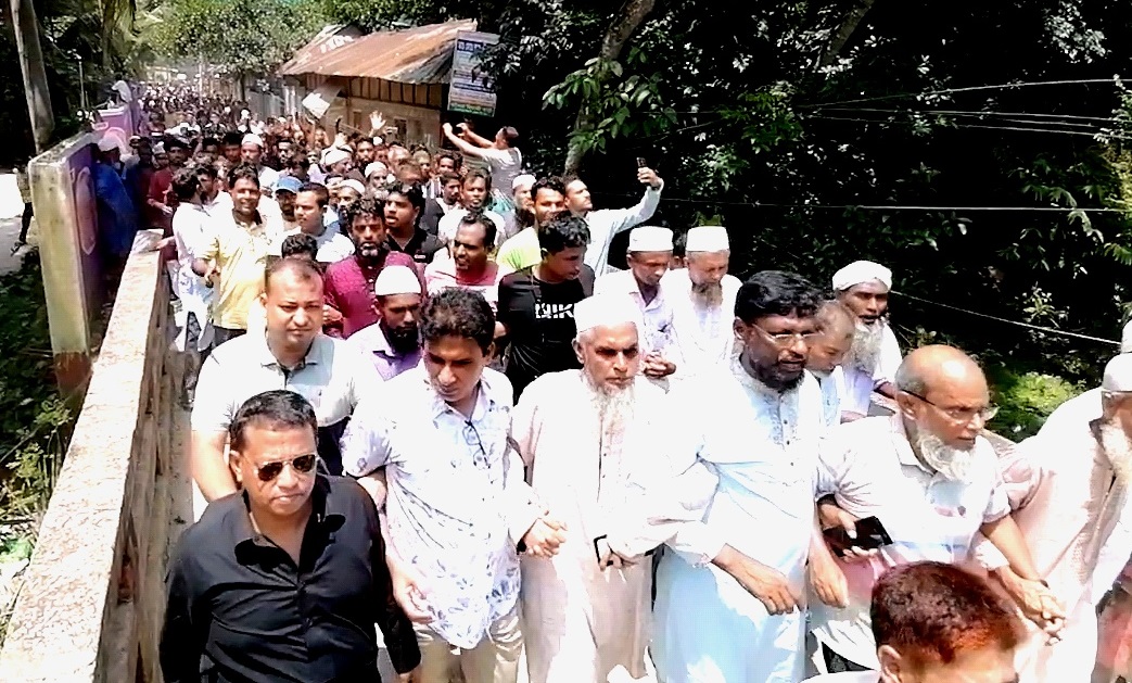 এক যুগ পর কচুয়ায় বিএনপির বাধাহীন মিছিল এক যুগ পর কচুয়ায় বিএনপির বাধাহীন মিছিল