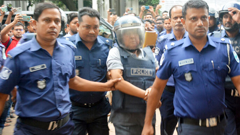 ৬ দিনের রিমান্ড শেষে কারাগারে সাবেক মন্ত্রী গোলাম দস্তগীর গাজী ৬ দিনের রিমান্ড শেষে কারাগারে সাবেক মন্ত্রী গোলাম দস্তগীর গাজী