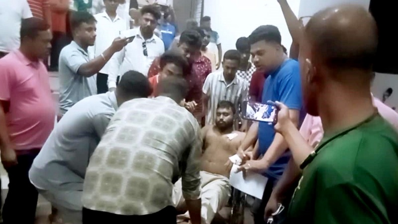 লোহাগড়ায় বিজিবি সদস্যসহ ৩ জন গুলিবিদ্ধ লোহাগড়ায় বিজিবি সদস্যসহ ৩ জন গুলিবিদ্ধ