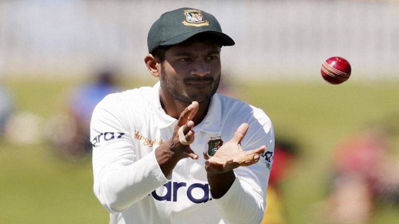 প্রথম টেস্ট থেকে ছিটকে গেলেন জয় প্রথম টেস্ট থেকে ছিটকে গেলেন জয়